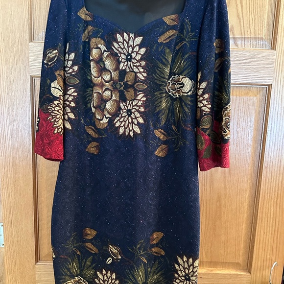 Ladies Sparkly Navy and Cranberry Floral Dress. Sz16 16 .figure flattering . - Picture 2 of 4